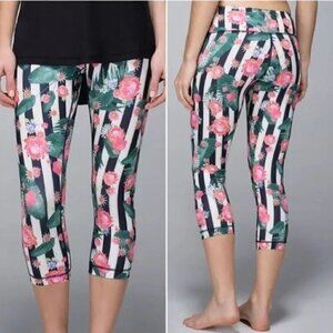 Lululemon Wunder Under Crop *Full-On Luxtreme Palm Play Multi Size 8
